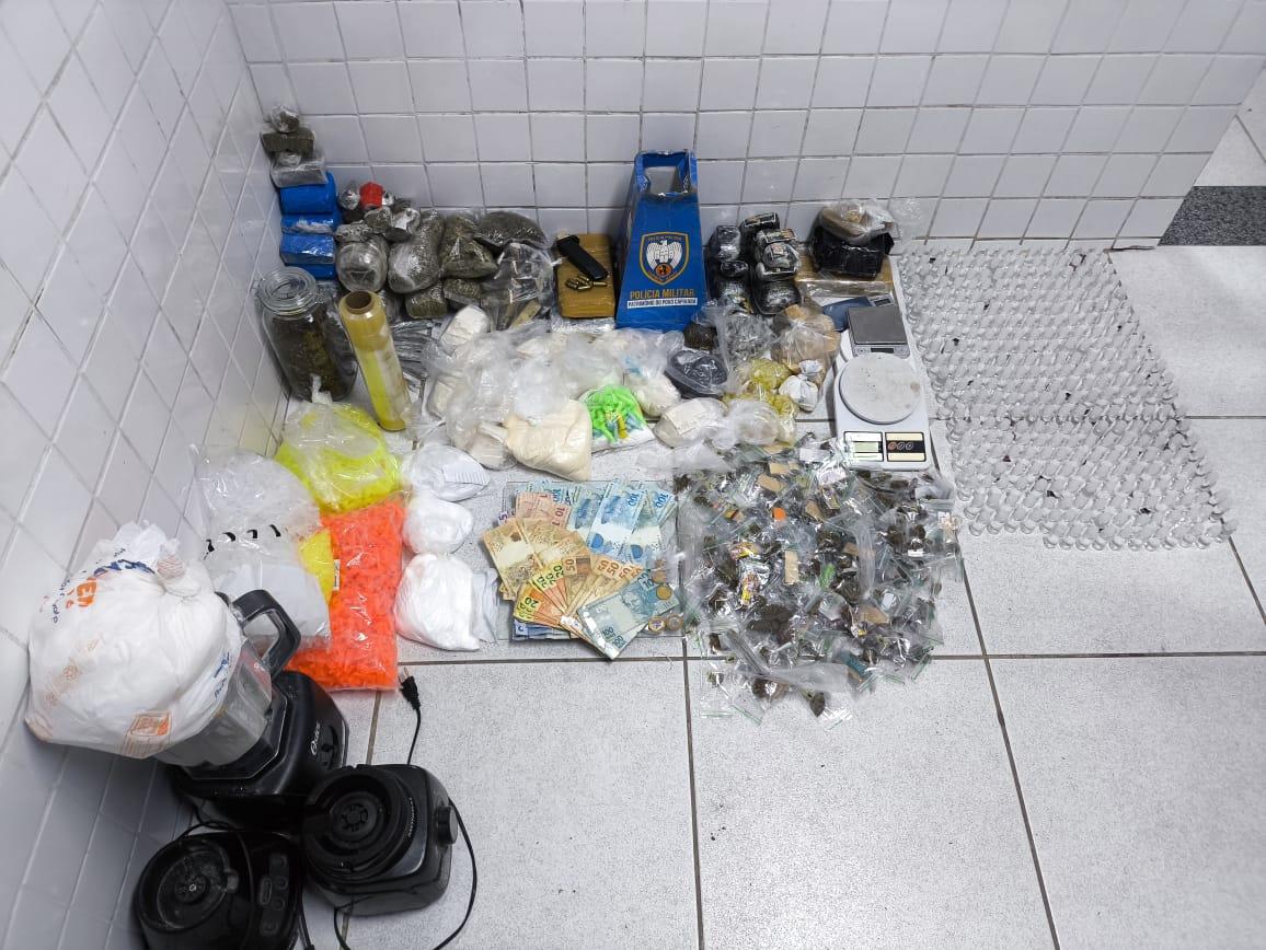PM localiza laboratório de drogas na Serra