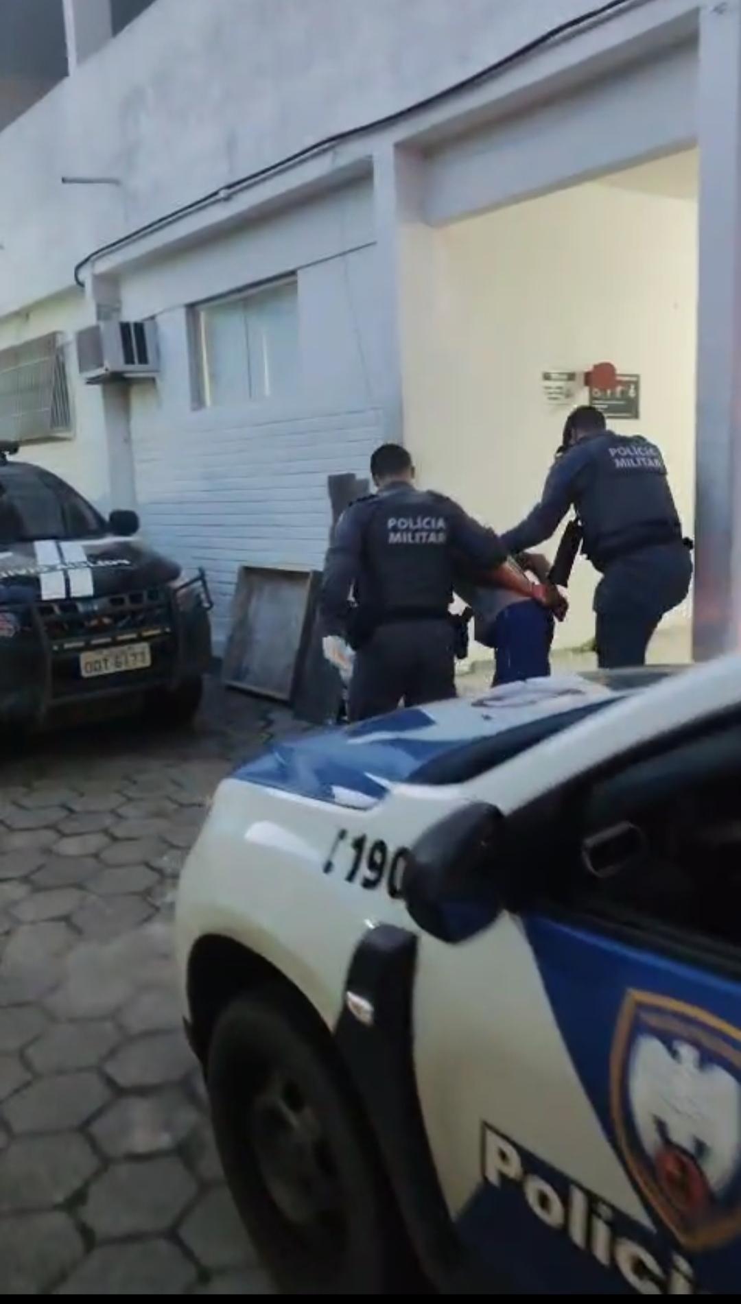 Polícia prende suspeito de assassinato em São Mateus.