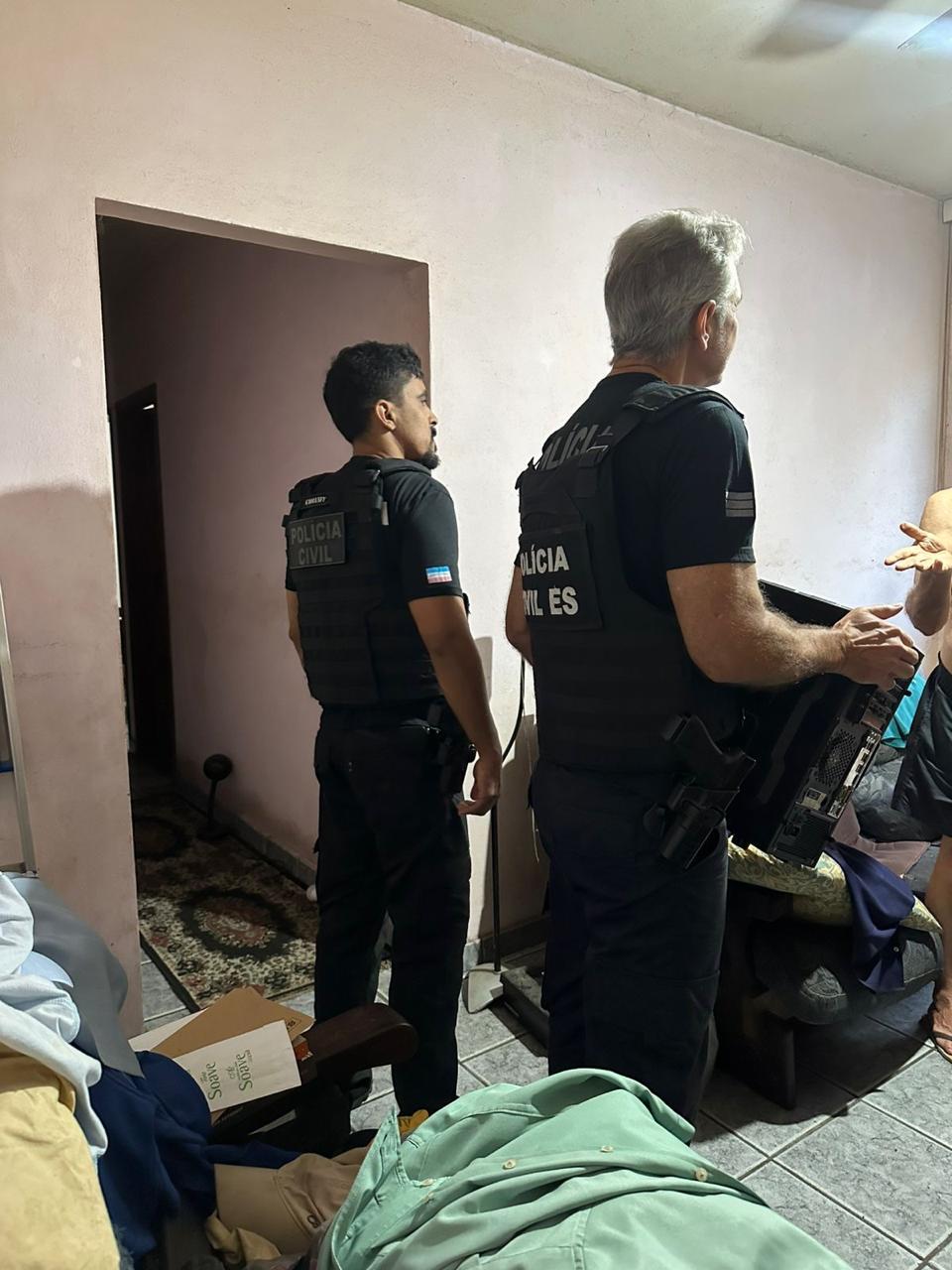 PCES presta apoio ao FBI e cumpre mandado de busca em Vitória