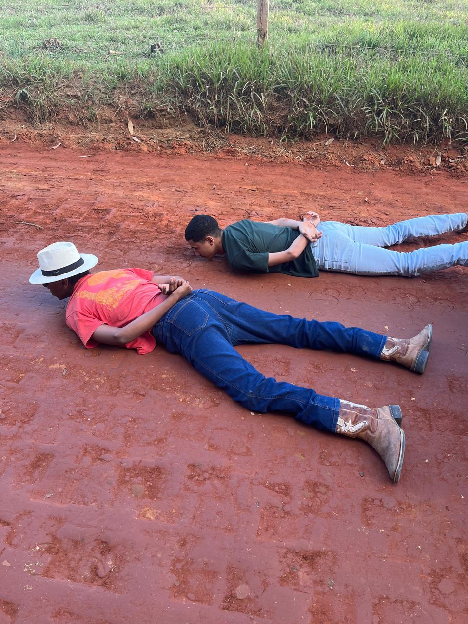 Polícia prende acusados de extorsão no interior de Linhares.
