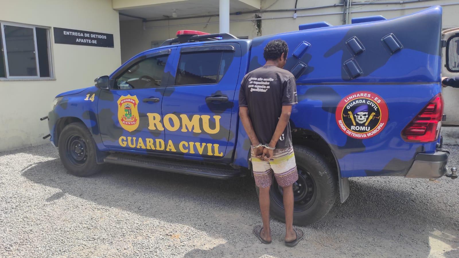 Homem com mandado de prisão é detido pela Guarda Civil em Linhares.
