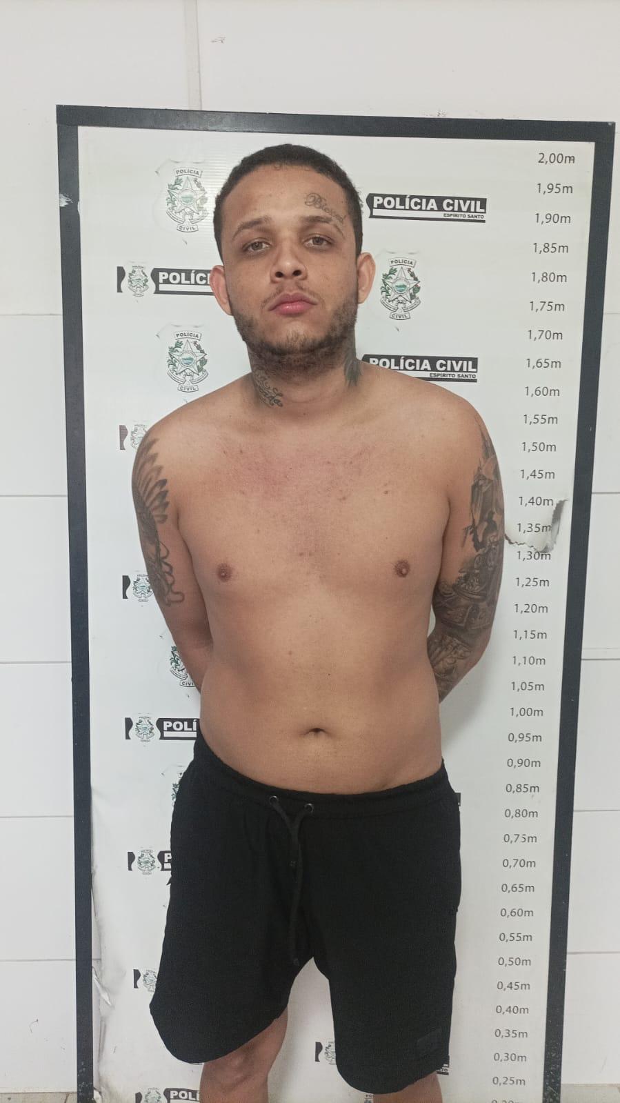 Receptação de produtos roubados acaba em prisão.