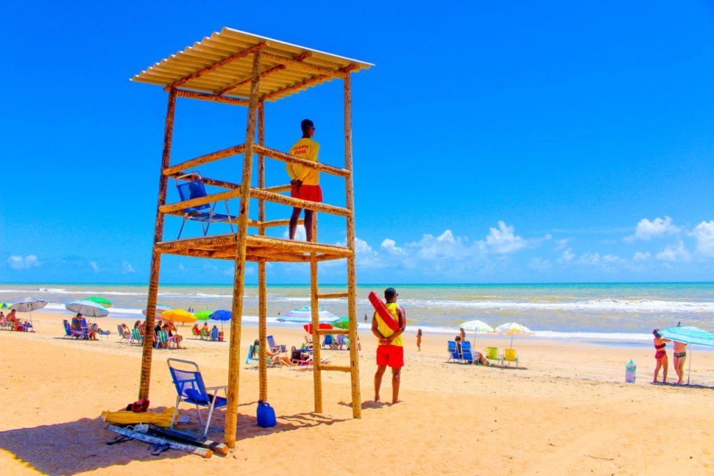 Linhares abre inscrição para processo seletivo para guarda-vidas.