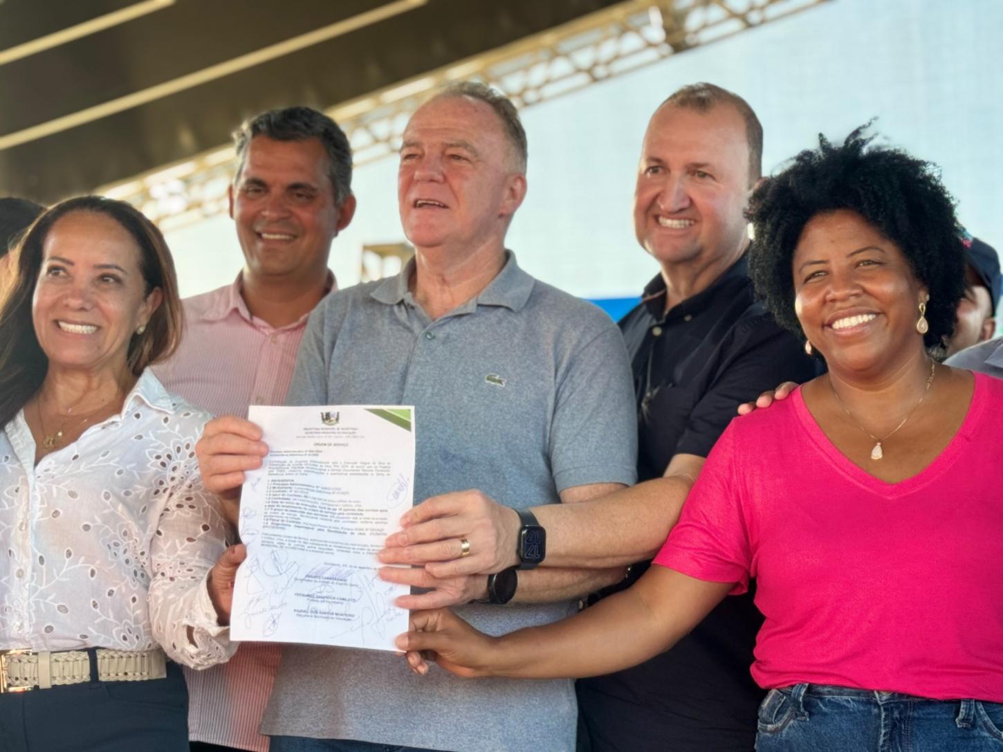 Após 12 anos de espera, 431 famílias recebem moradias do Residencial Alegre em Sooretama.