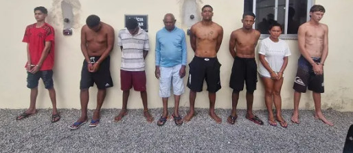 SUSPEITOS DE TRÁFICO SÃO PRESOS NO INTERIOR DE RIO BANANAL.