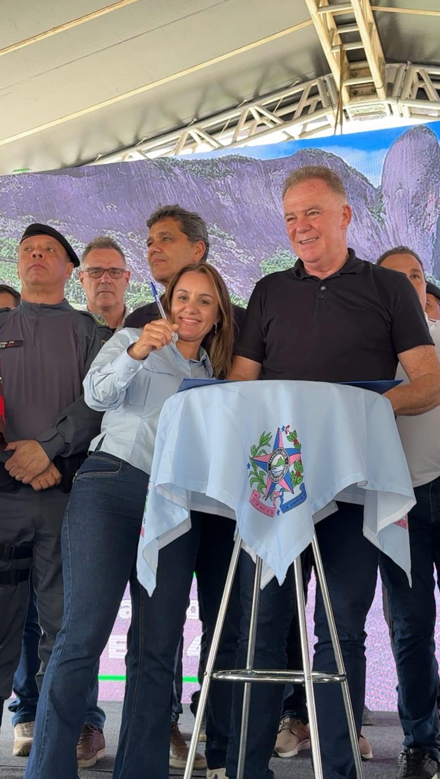 Ao lado do governador Renato Casagrande e do vice Ricardo Ferraço Emanuela Pedroso acelera entrega de investimentos aos capixabas.