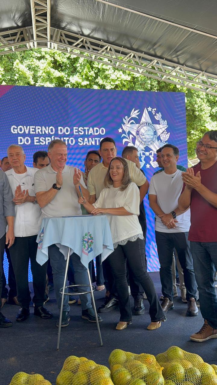 Em ritmo intenso, Emanuela Pedroso participa de entregas de investimentos com o governador Renato Casagrande e o vice Ricardo Ferraço.