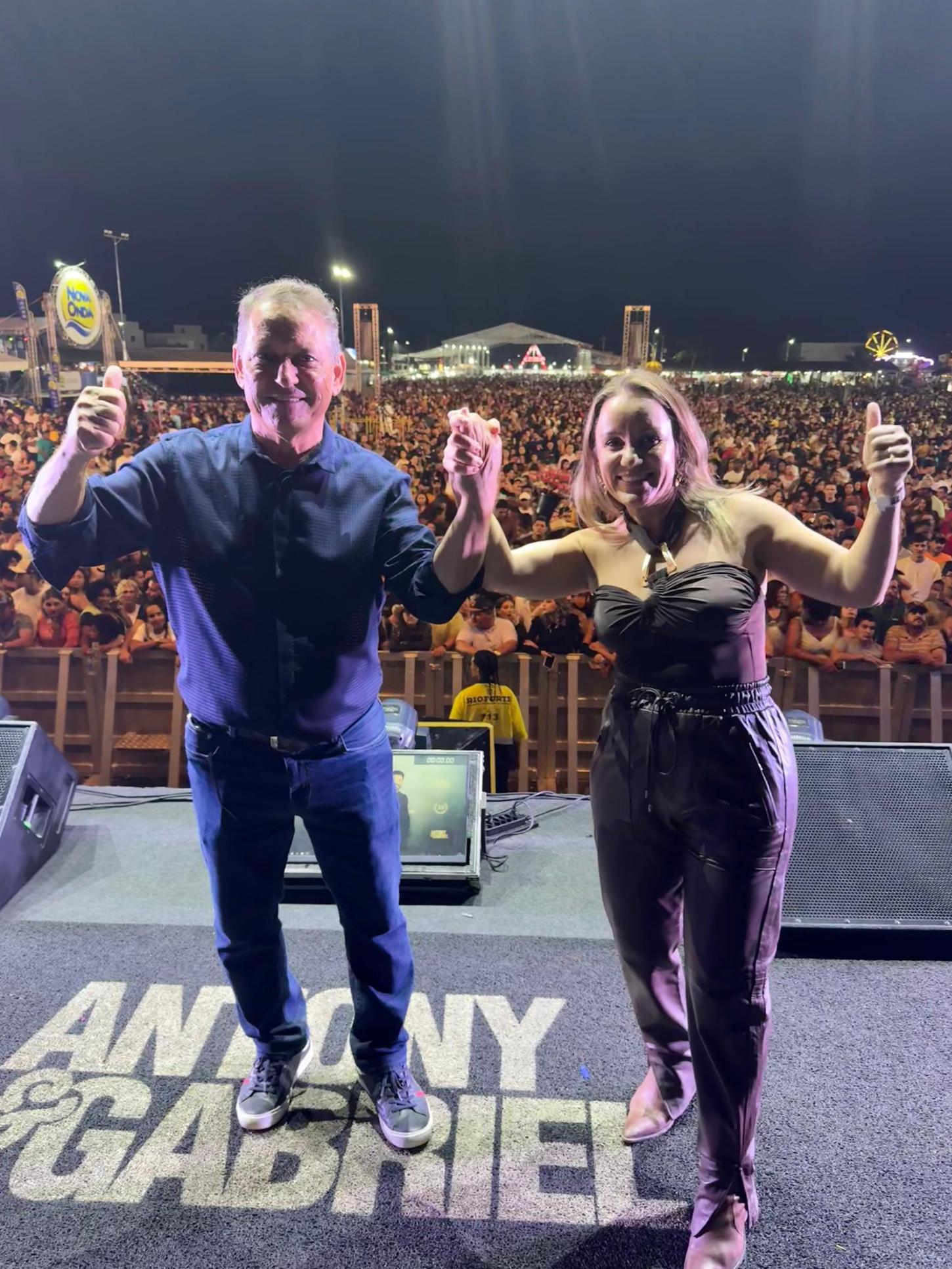 Emanuela Pedroso participa de importantes entregas de investimento à população em Vila Velha e Nova Venécia.