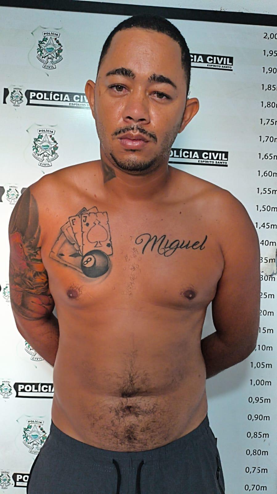Polícia prende acusado de feminicídio em Linhares.