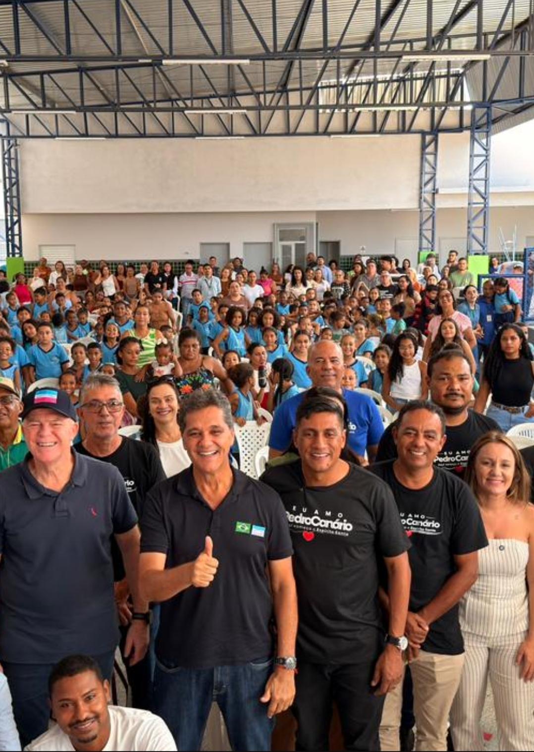 Emanuela participa de inaugurações e de obras em Pedro Canário e dialoga com a população em mais três municípios.