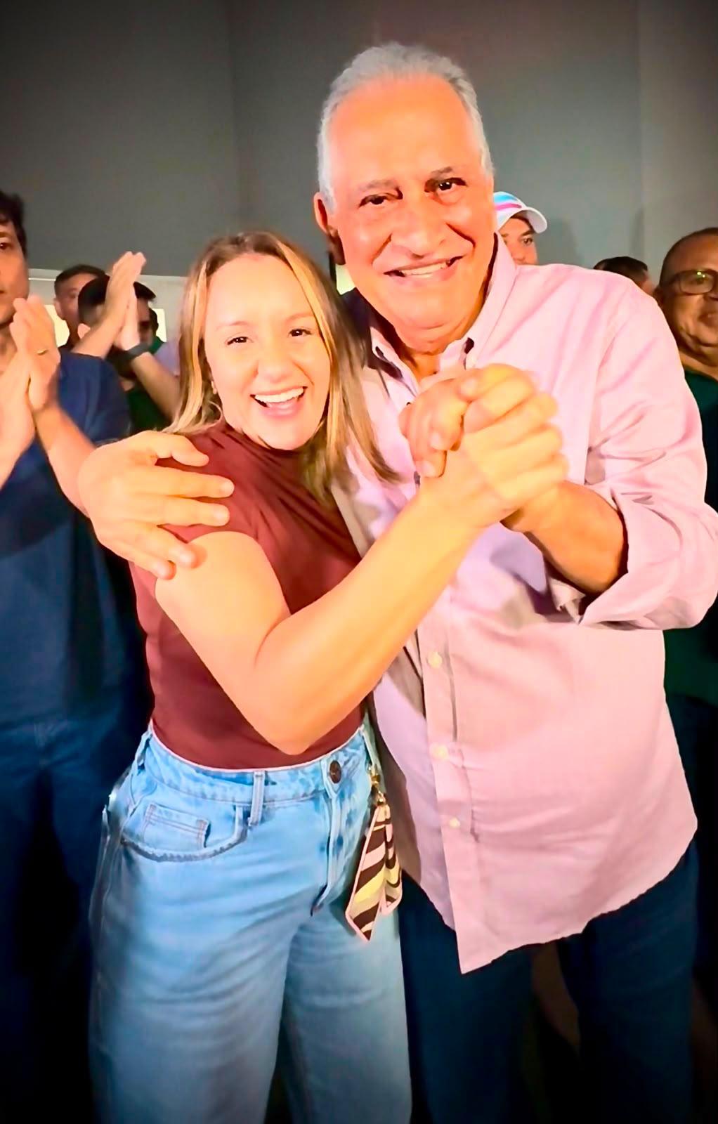 Enivaldo dos Anjos declara apoio público à pré-candidatura de Emanuela Pedroso à Câmara Federal.