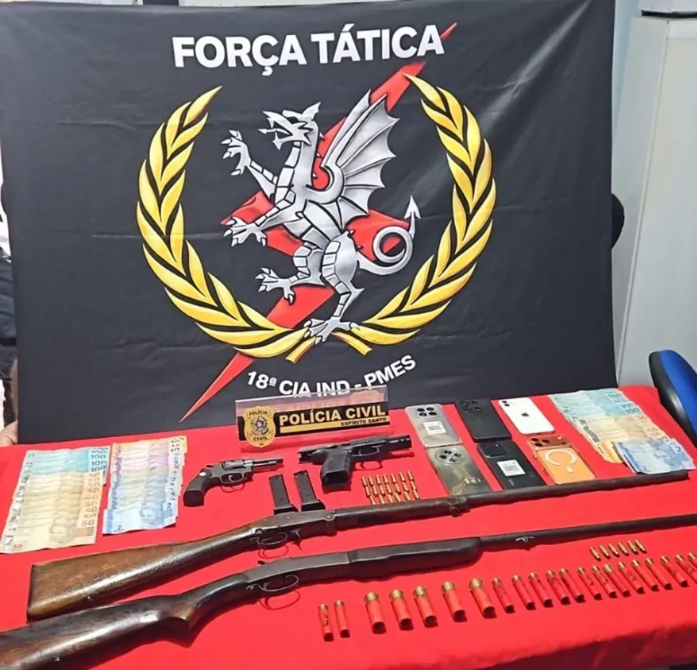 Polícia prende três e apreende quatro armas durante operação em Jaguaré