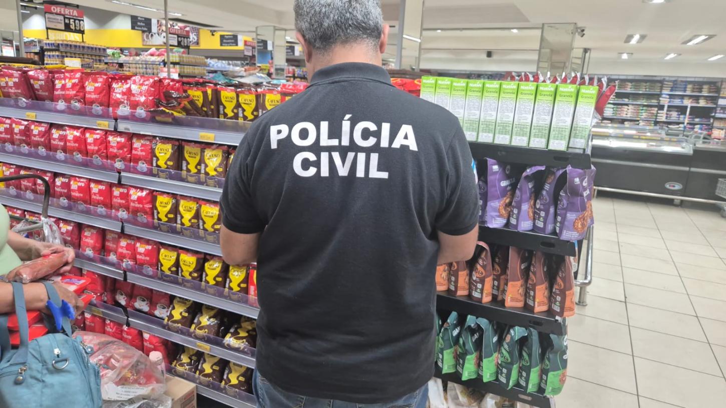 Polícia Civil realiza operação de fiscalização contra fraudes na comercialização de café no Espírito Santo.